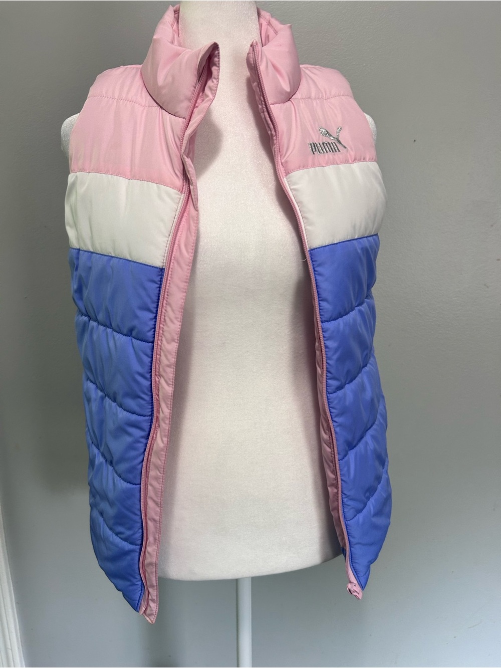 Puma Pink White Light Blue Colorblock Puffer Vest Excellent 10/12 - Picture 3 of 7